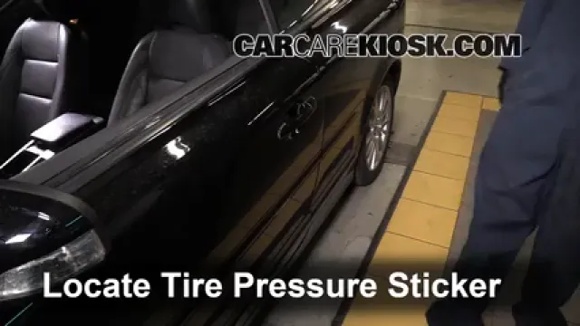 2008 Volvo C70 T5 2.5L 5 Cyl. Turbo Pneus et roues Vérifier la pression des pneus